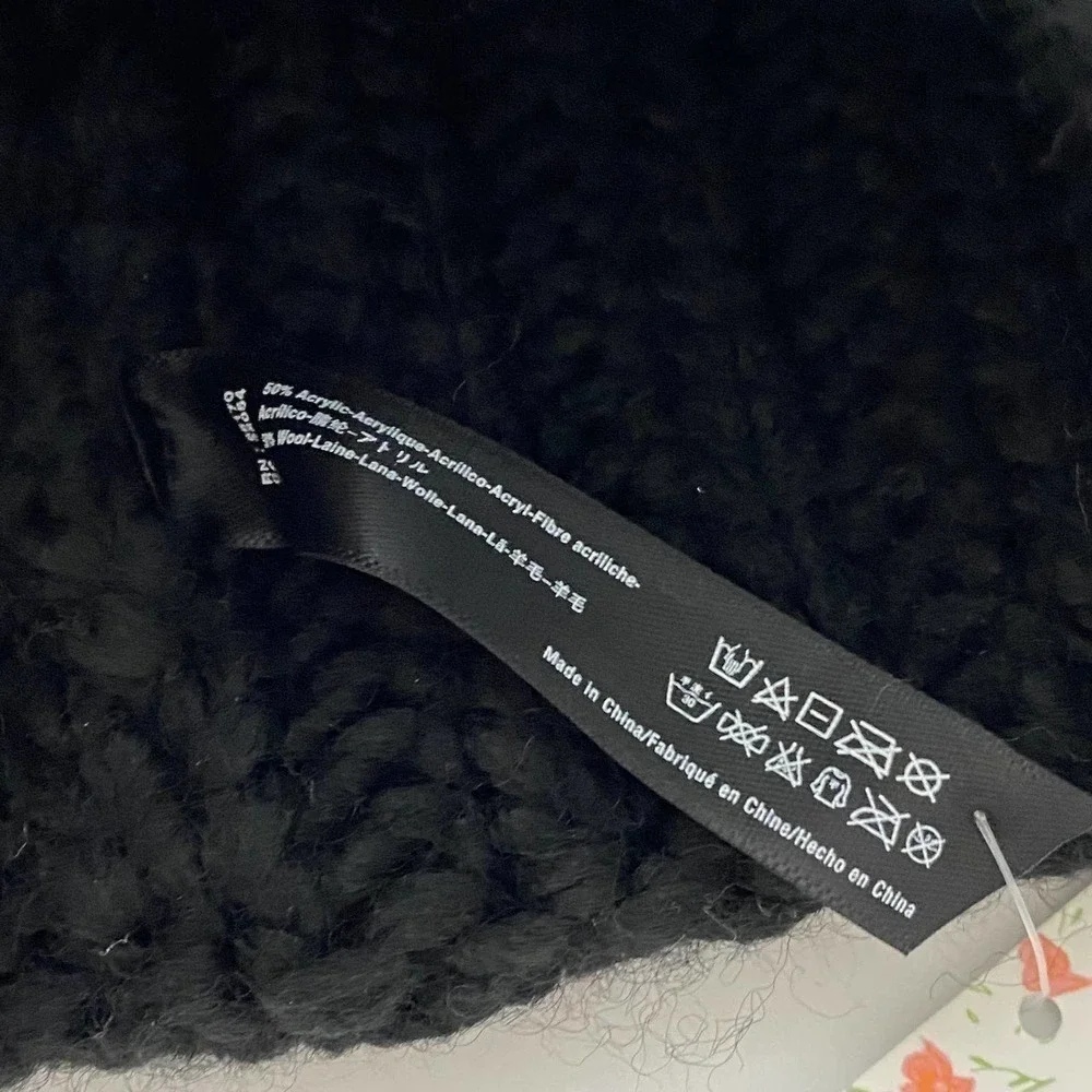 NWT Free People Floral Embroidery Wool Beanie Black - Picture 8 of 10